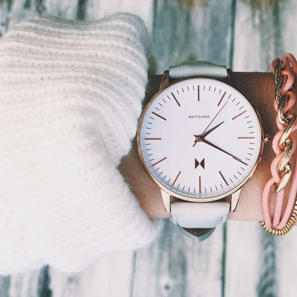 Women's Analog Watch - Image 3